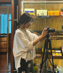Behind the scenes of a university video production, photo 3