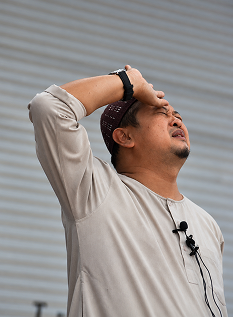 This is ustaz auni when he came to my university for ceramah!